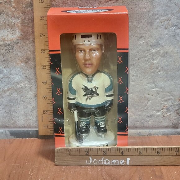 Owen Nolan San Jose Sharks Bobblehead Doll National Hockey League - Picture 8 of 9